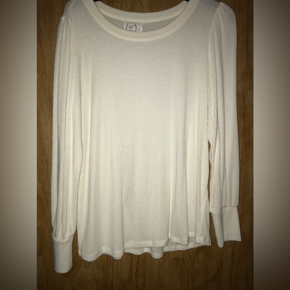 Long sleeve too